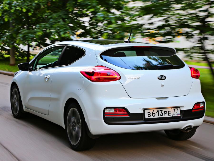  Kia pro_cee&rsquo;d 2013 года  (фото 37 из 51)